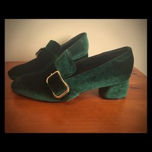 Emerald Green comfy heels - size 10